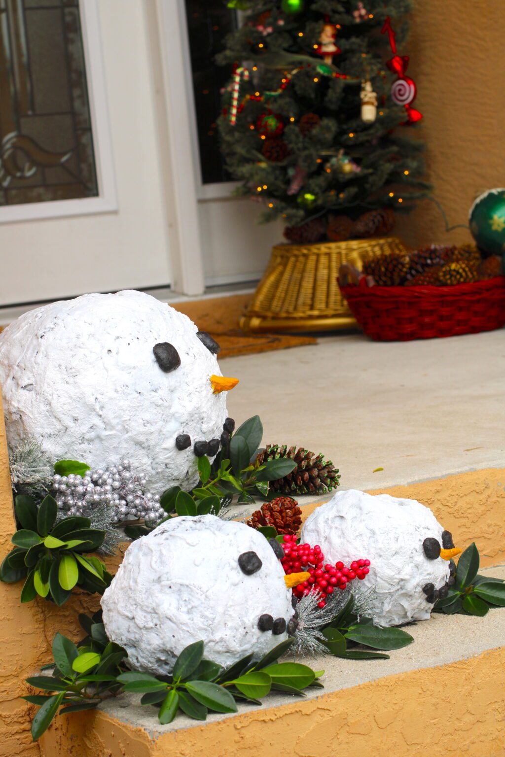 Outdoor Christmas Decorations Diy Snowmen Craft Klatch