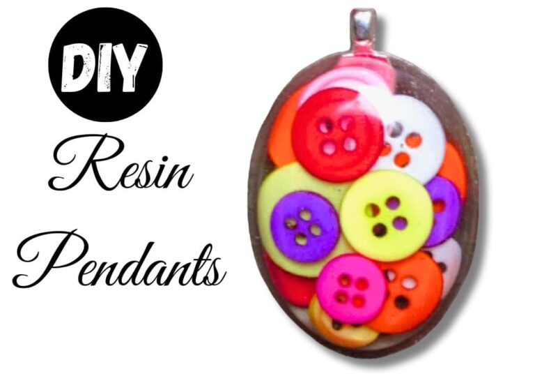 Button resin charm