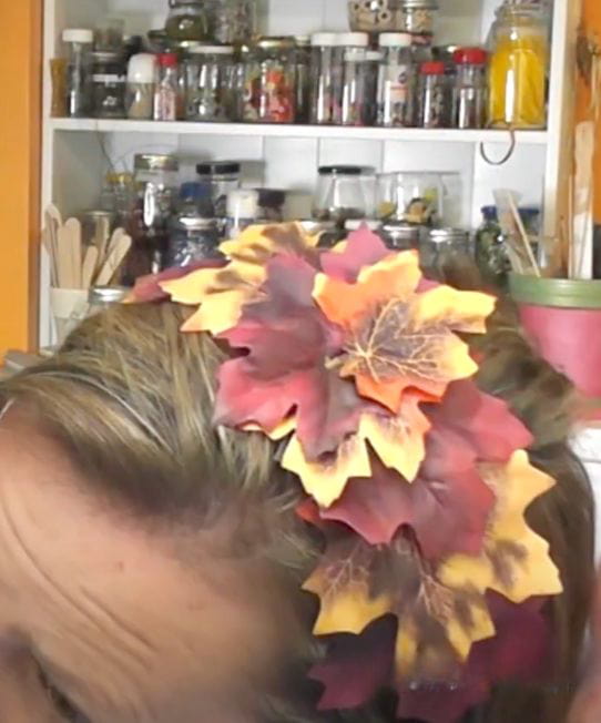 finished DIY Autumn leaves headband | Fall hair ideas with an autumn color palette