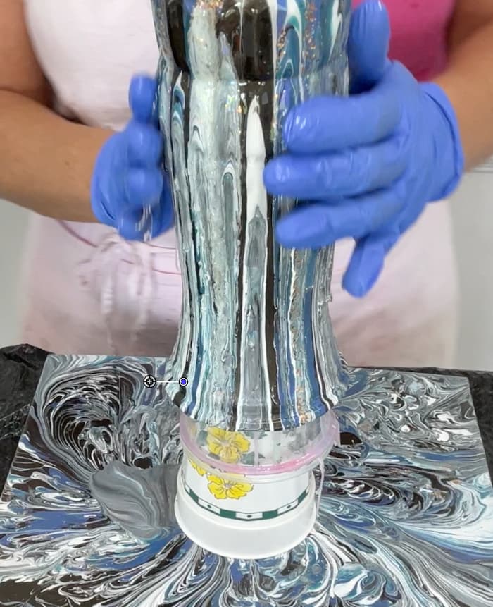 Applying resin to the acrylic pour vase